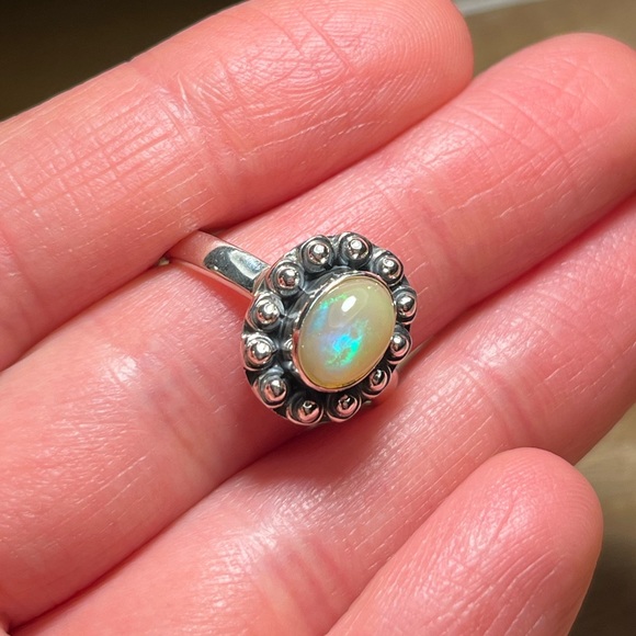 Natural Ethiopian Opal Flower 925 Sterling Silver Ring - Picture 14 of 16